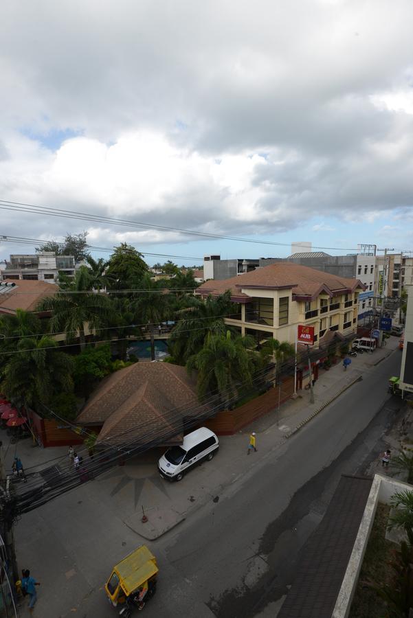 อบอซซา รีสอร์ต บอราเคย์ Hotel Balabag  ภายนอก รูปภาพ