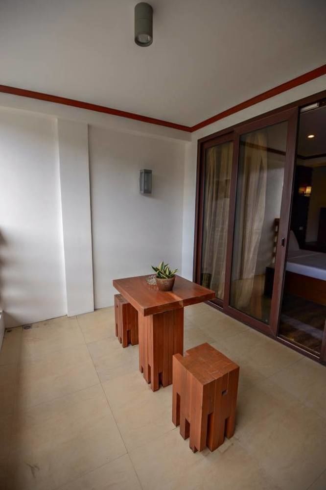 อบอซซา รีสอร์ต บอราเคย์ Hotel Balabag  ภายนอก รูปภาพ